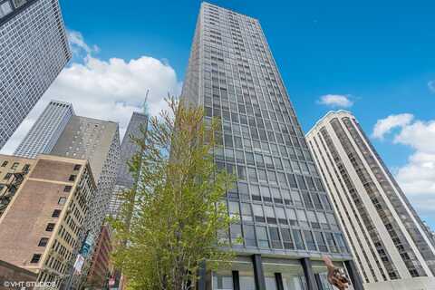 900 N LAKE SHORE Drive, Chicago, IL 60611