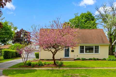 49 Burton Avenue, Cary, IL 60013