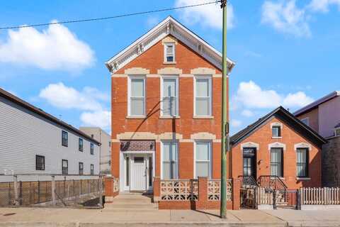956 W 18th Place, Chicago, IL 60608