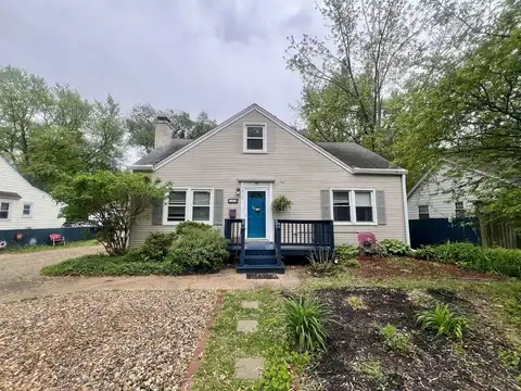 1013 W Springfield Avenue, Champaign, IL 61821
