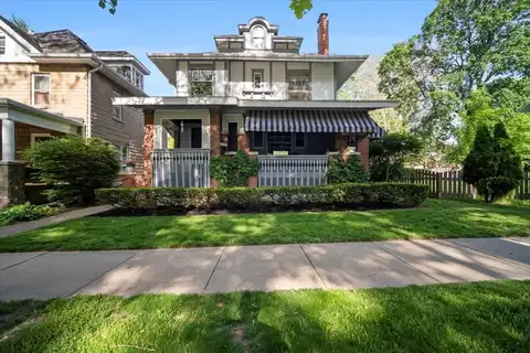 1205 N Clinton Boulevard, Bloomington, IL 61701