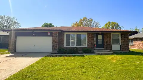 902 School Avenue, Matteson, IL 60443