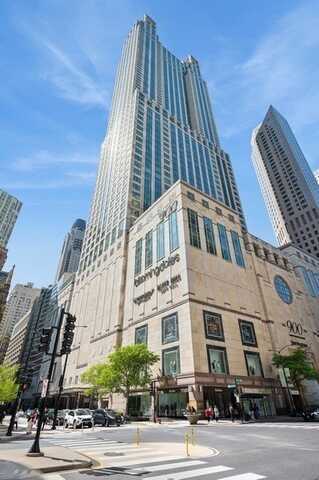132 E Delaware Place, Chicago, IL 60611