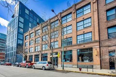 110 N Peoria Street, Chicago, IL 60607