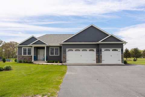 10499 E Shagbark Lane, Rochelle, IL 61068