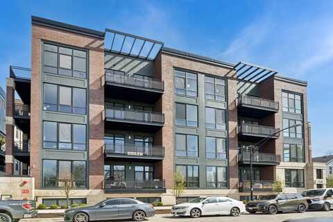 1340 W Chestnut Street, Chicago, IL 60642
