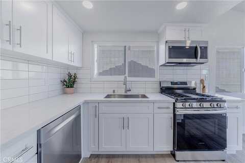 6923 Sundown Drive, Jurupa Valley, CA 92509