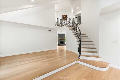 5503 Hartglen Place, Agoura Hills, CA 91301