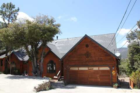 2205 Freeman Drive, Pine Mountain Club, CA 93225