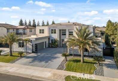 7160 W Dovewood Lane, Fresno, CA 93723