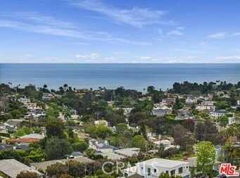 16531 Las Casas Place, Pacific Palisades, CA 90272