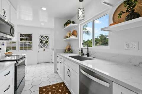 4055 Bernice Drive, San Diego, CA 92107