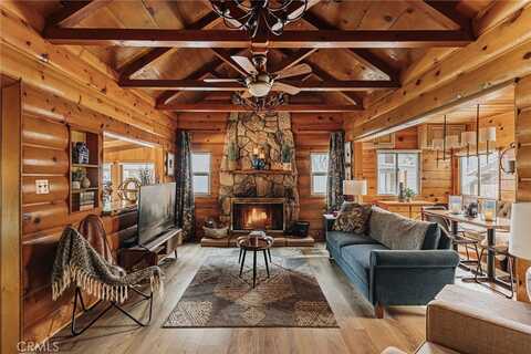 921 Anita Avenue, Big Bear City, CA 92314