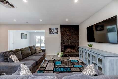 19847 Arminta Street, Winnetka, CA 91306