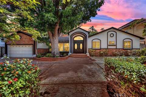 4428 Saugus Avenue, Sherman Oaks, CA 91403