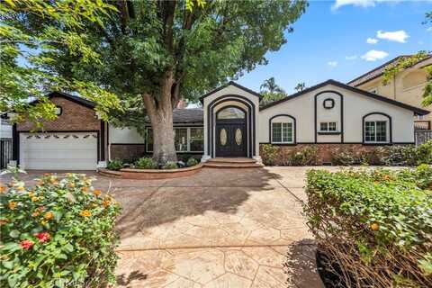 4428 Saugus Avenue, Sherman Oaks, CA 91403