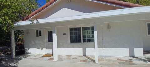 23007 Burbank Boulevard, Woodland Hills, CA 91367