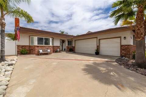 30189 Longhorn Drive, Canyon Lake, CA 92587