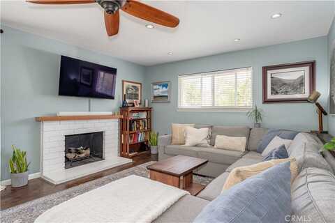 2871 Anza Lane, Costa Mesa, CA 92626