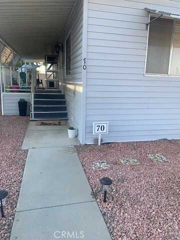 1300 W. Menlo Avenue, Riverside, CA 92543