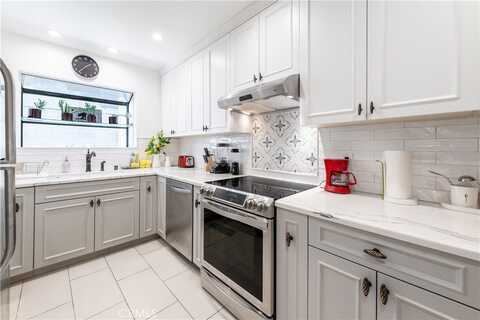 1734 N Fuller Avenue, Los Angeles, CA 90046