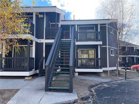 760 Blue Jay Road, Big Bear Lake, CA 92315