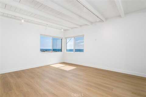 225 El Porto Street, Manhattan Beach, CA 90266