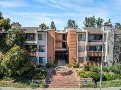 15155 Sherman Way, Van Nuys, CA 91405