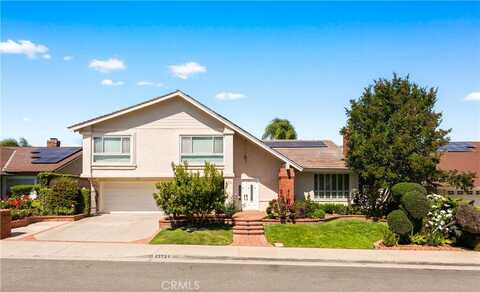 23721 Sarda Road, Valencia, CA 91355