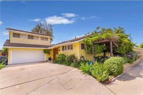 8924 Chimineas Avenue, Northridge, CA 91325