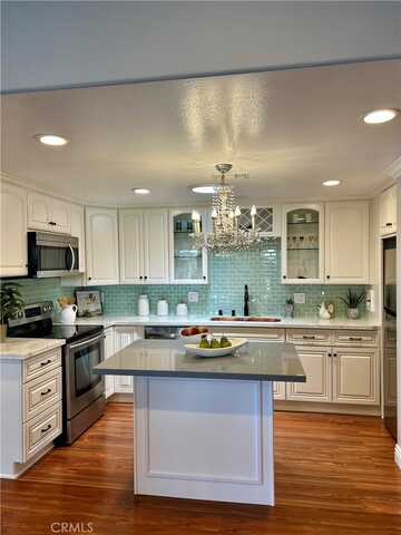 13561 Medinac Lane M5 70L, Seal Beach, CA 90740