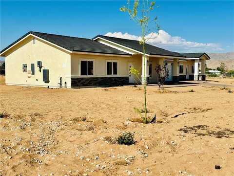 21928 sioux Road, Apple Valley, CA 92308