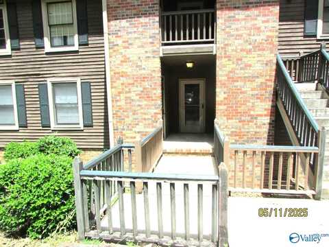 3025 Live Oak Lane, Huntsville, AL 35802