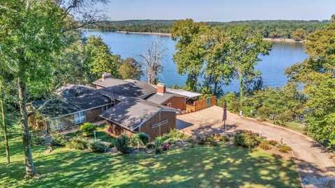 411 Darby Avenue, Sheffield, AL 35660