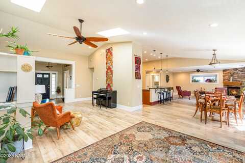2353 N Ricke Lane, Flagstaff, AZ 86004