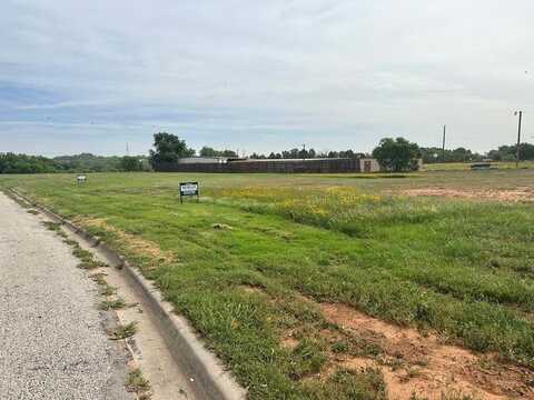 16 Lakewood Drive, Sweetwater, TX 79556