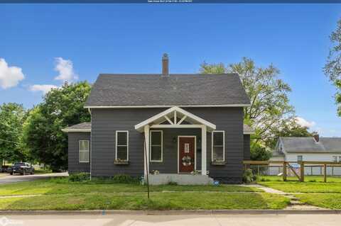 2120 Gnahn St, Burlington, IA 52601
