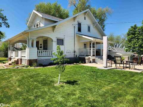 401 E 9Th Street, Tama, IA 52339