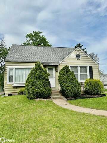 1605 S GARFIELD Avenue, Burlington, IA 52601