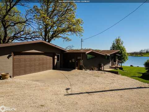 2142 Pine Bend Drive, Garwin, IA 50632
