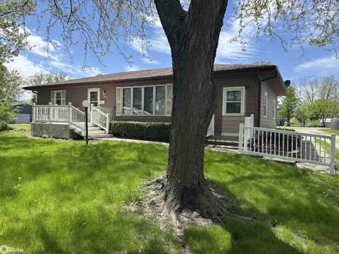 431 S 7th Street, Chariton, IA 50049