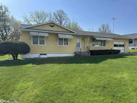 1012 Hillcrest Avenue, Chariton, IA 50049