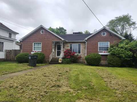71 Smithfield Street, Buckhannon, WV 26201