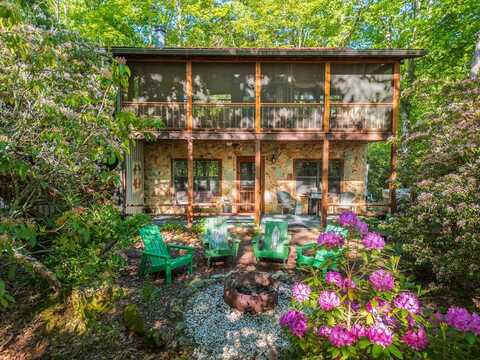 90 Holloway Circle, Blue Ridge, GA 30513