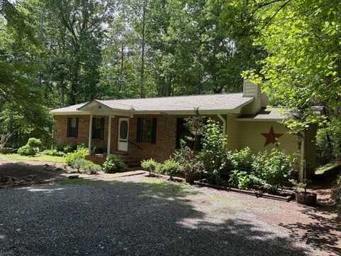 1054 Sutton Road, Hiawassee, GA 30546