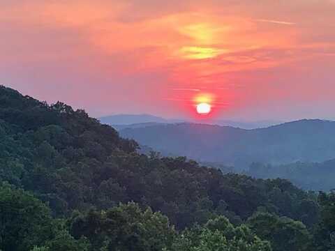 566 Walnut Springs Road, Blairsville, GA 30512