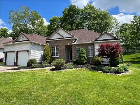 1242 Glenoak Drive, Tallmadge, OH 44278