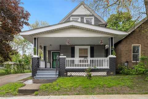 3323 W 58th Street, Cleveland, OH 44102