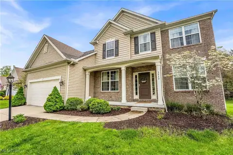 3449 Stillwood Boulevard, Stow, OH 44224
