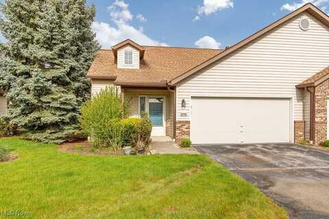 5739 Gateway Lane, Brook Park, OH 44142